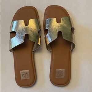 DV by Dolce Vita Metallic Gold and Tan Sandals